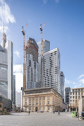 Das Deutsche Bank-Dreieck, auch bekannt als FOUR Frankfurt.